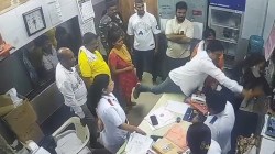‘तुम्ही रमेश म्हात्रेंना आता पाहिले, आम्ही ३० वर्ष बघतो’; कोपर, शास्त्रीनगर रुग्णालय परिसरातील रहिवाशांच्या प्रतिक्रिया