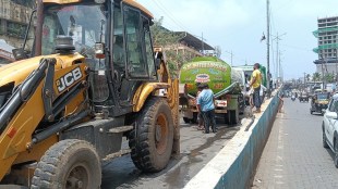 Nalasopara flyover traffic jam today updates | Vasai Virar traffic live alerts | Water tanker breakdown Nalasopara west east bridge | Maharashtra civic issues and highway road congestion