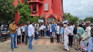 Malegaon students protest against paper leak | Sonam Wangchuk hunger strike support rally in Malegaon | Maharashtra student agitation on education corruption | Memorandum submitted to Malegaon Upper District Collector office