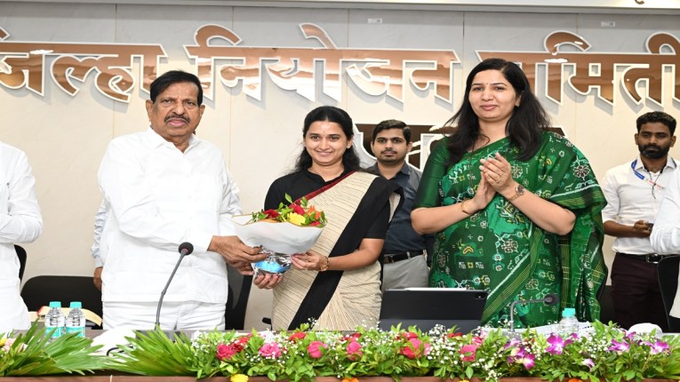 पालघर : विकासाच्या दृष्टीने जिल्ह्याचा धोरणात्मक आराखडा; जिल्हा नियोजन समितीमध्ये महत्त्वपूर्ण बाबींवर निर्णय