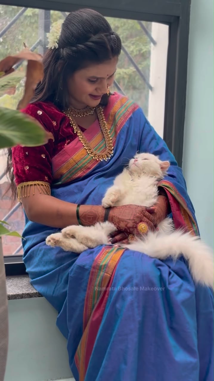 Suraj Chavan wife Sanjana maternity photoshoot