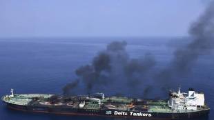 Houthis Attack Saudi Oil Tanker in Red Sea | Middle East Oil Crisis impacts global oil supply