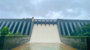 koyna-dam-gates-opened-three-feet-flood-warning-krishna-river