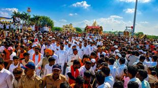 Sant Tukaram Palkhi Sohala procession in Pune district | Varvand Stay Route Ashadhi Wari live updates | संत तुकाराम पालखी सोहळा वरवंड मुक्काम | आषाढी वारी वारकरी भजन कीर्तन सोहळा