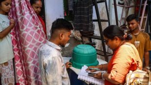 Pune sir voter list revision election process | Mahayuti vs MVA BLA appointments in Pune district | पुणे जिल्हा एसआयआर मतदार यादी पुनरीक्षण | महायुती आणि महाविकास आघाडी बीएलए नियुक्ती पुणे