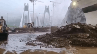 Mumbai Pune Expressway missing link landslide spot | IIT Bombay experts inspection at Khopoli Lonavala expressway | MSRDC landslide prevention measures Maharashtra | Mumbai Pune Expressway latest traffic status updates