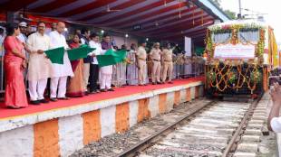 Nanded to Mumbai new express train | Tanakpur to Hazur Sahib Nanded train launch | Ashwini Vaishnaw flags off new trains | Railway connectivity in Maharashtra | Nanded railway station news