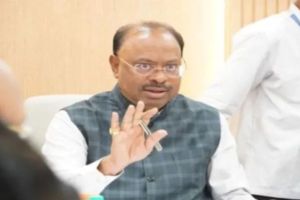 pune-revenue-officers-suspended-section-155-land-scam