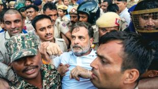 congress-protest-pm-modi-residence-neet-exam-scam