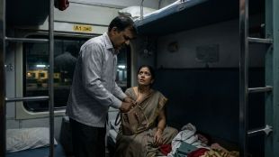Railway Passenger Compensation consumer court verdict Mumbai Maharashtra | राजधानी एक्सप्रेस चोरी प्रकरण ग्राहक न्यायालय भरपाई