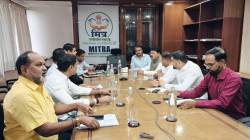 सरसकट कर्जमाफीच्या बैठकीला प्रवीणसिंह परदेशी यांची दांडी