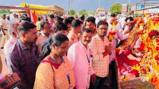 rukmini devi palkhi enters solapur barshi | ashadhi wari palkhi sohala maharashtra | heavy rain in barshi solapur | warakari in maharashtra monsoon 2026