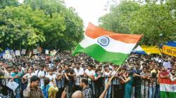 अग्रलेख : आभासी वास्तवाचा अंत?