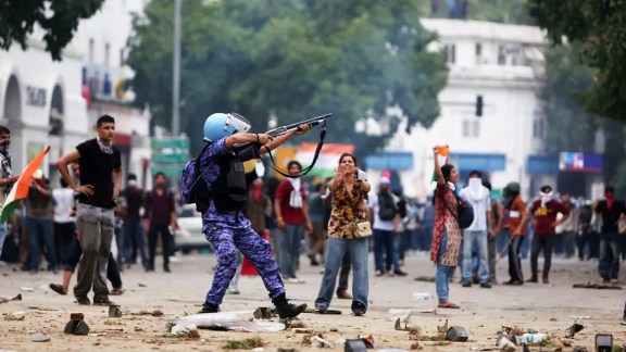 Supreme Court Pellet Gun Notice on Delhi Police Action | Jantar Mantar Protest Pellet Gun Case Hearing