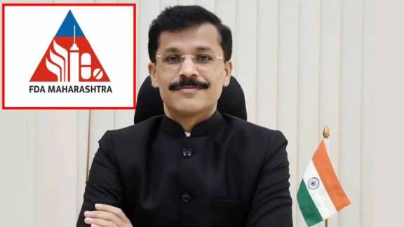 Tukaram Mundhe action on gutkha in Kalyan | Kalyan Bazaar Peth police raid Govindwadi | Banned gutkha seized in Maharashtra FDA drive | Food and Drug Administration Maharashtra crime news