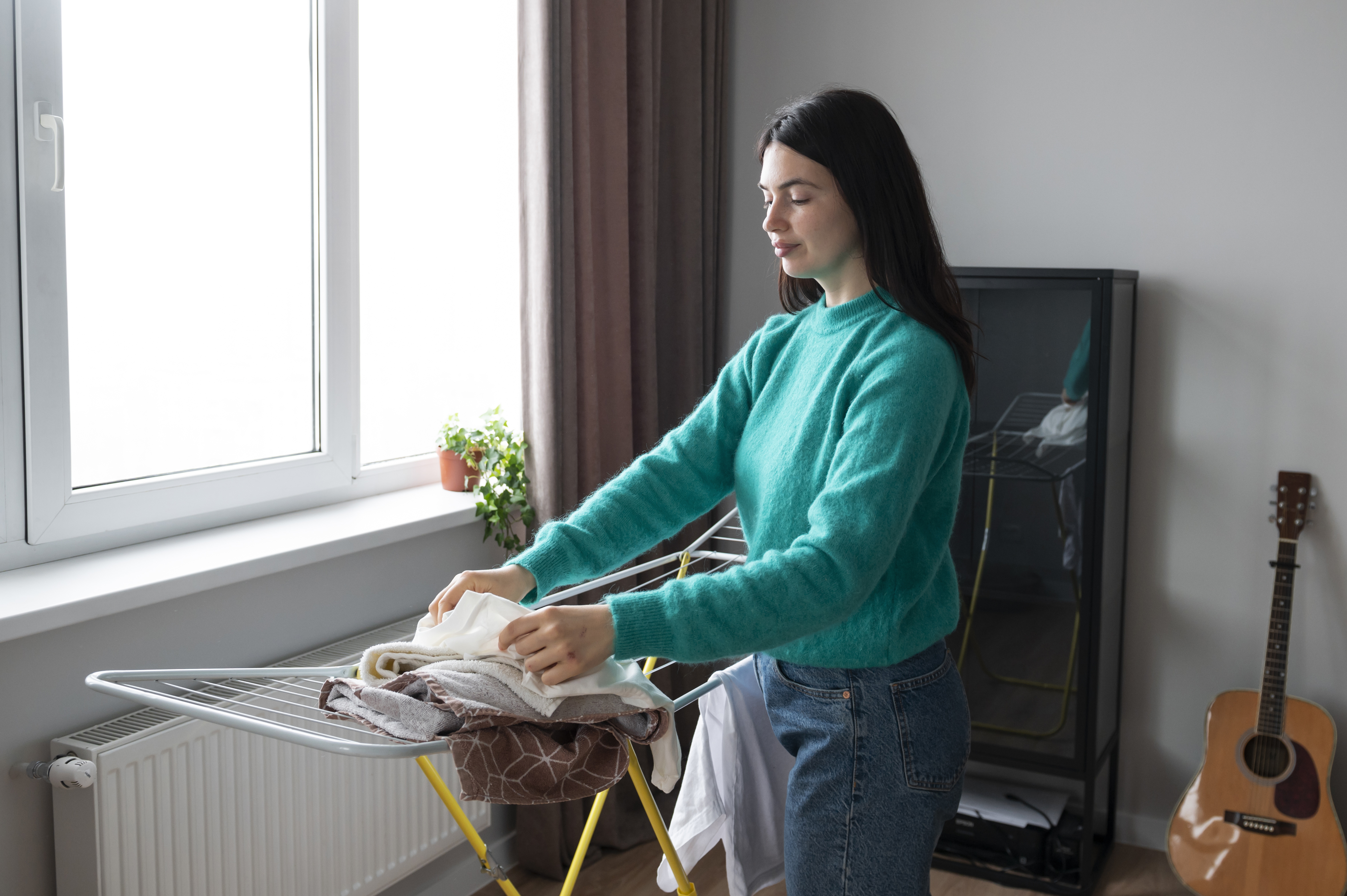 how to dry clothes fast in rain