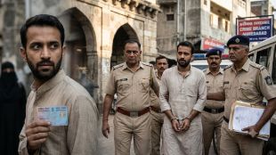 Yogendra Kumar Maurya alias Abdul Rahman Khan arrested in Ahmedabad | Fake PAN card and passport fraud case details | बनावट पॅन कार्डवरून दुहेरी आयुष्य जगणारा योगेंद्रकुमार मौर्य | अब्दुल रहमान खान नावाने पासपोर्ट बनवताना झालेली अटक