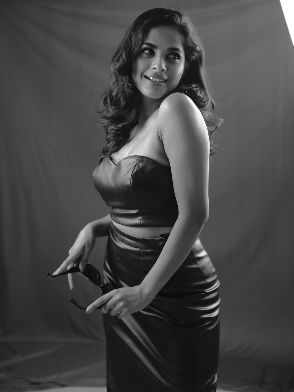 Amruta Dhongde stylish look