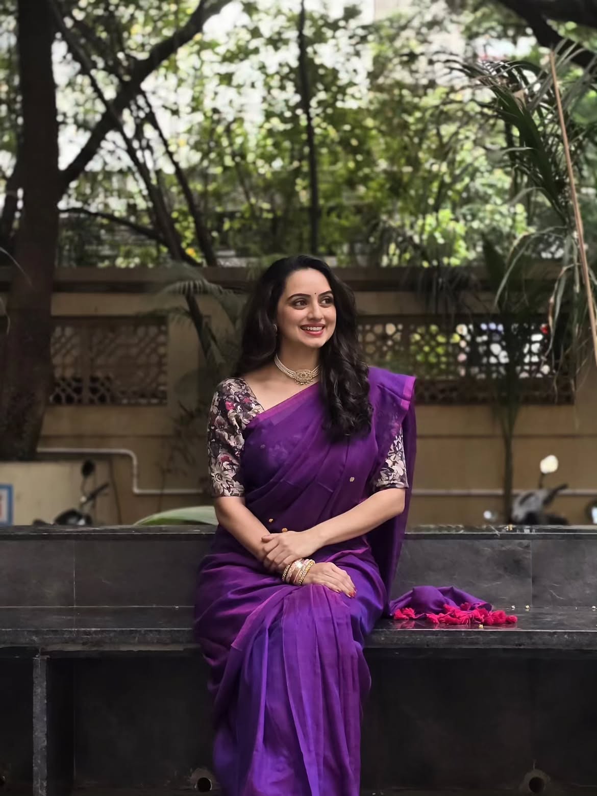Shruti Marathe green saree look