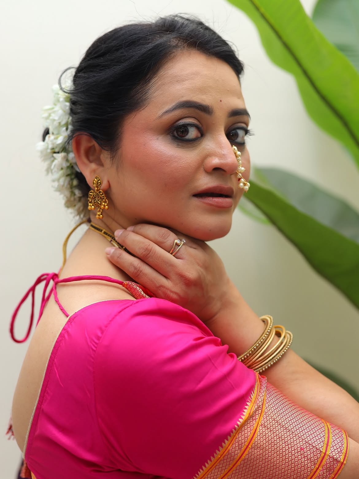 monika dabade pink kurti look