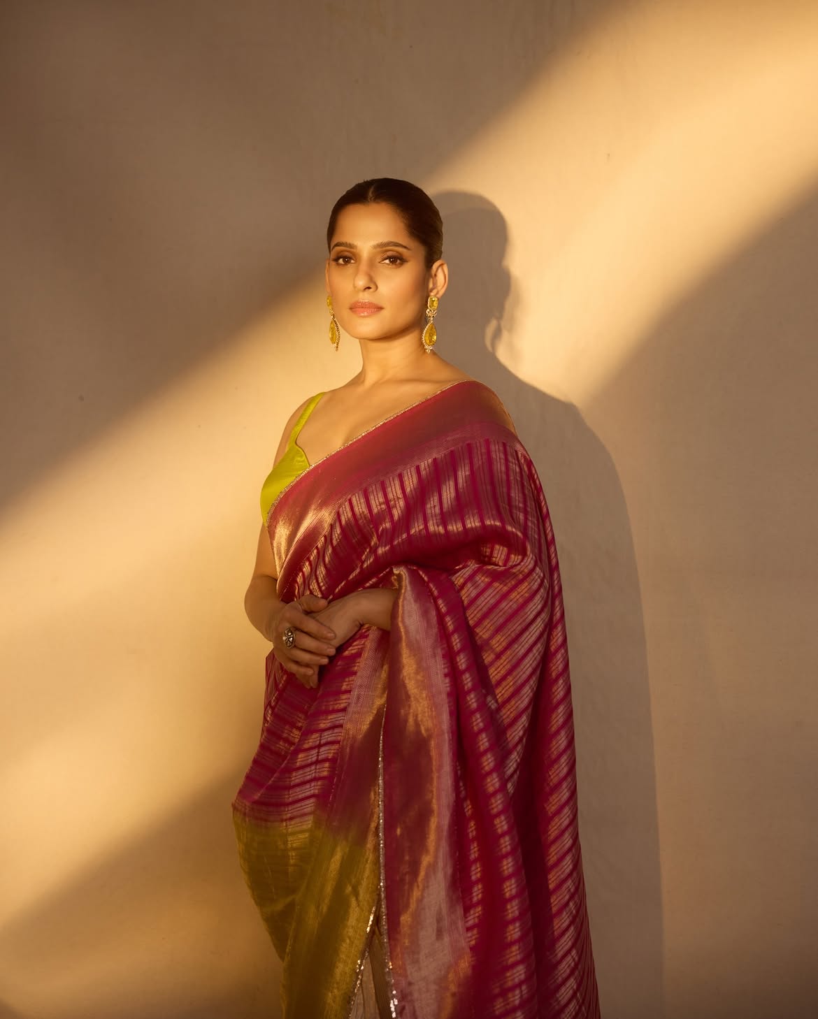 Priya Bapat saree look