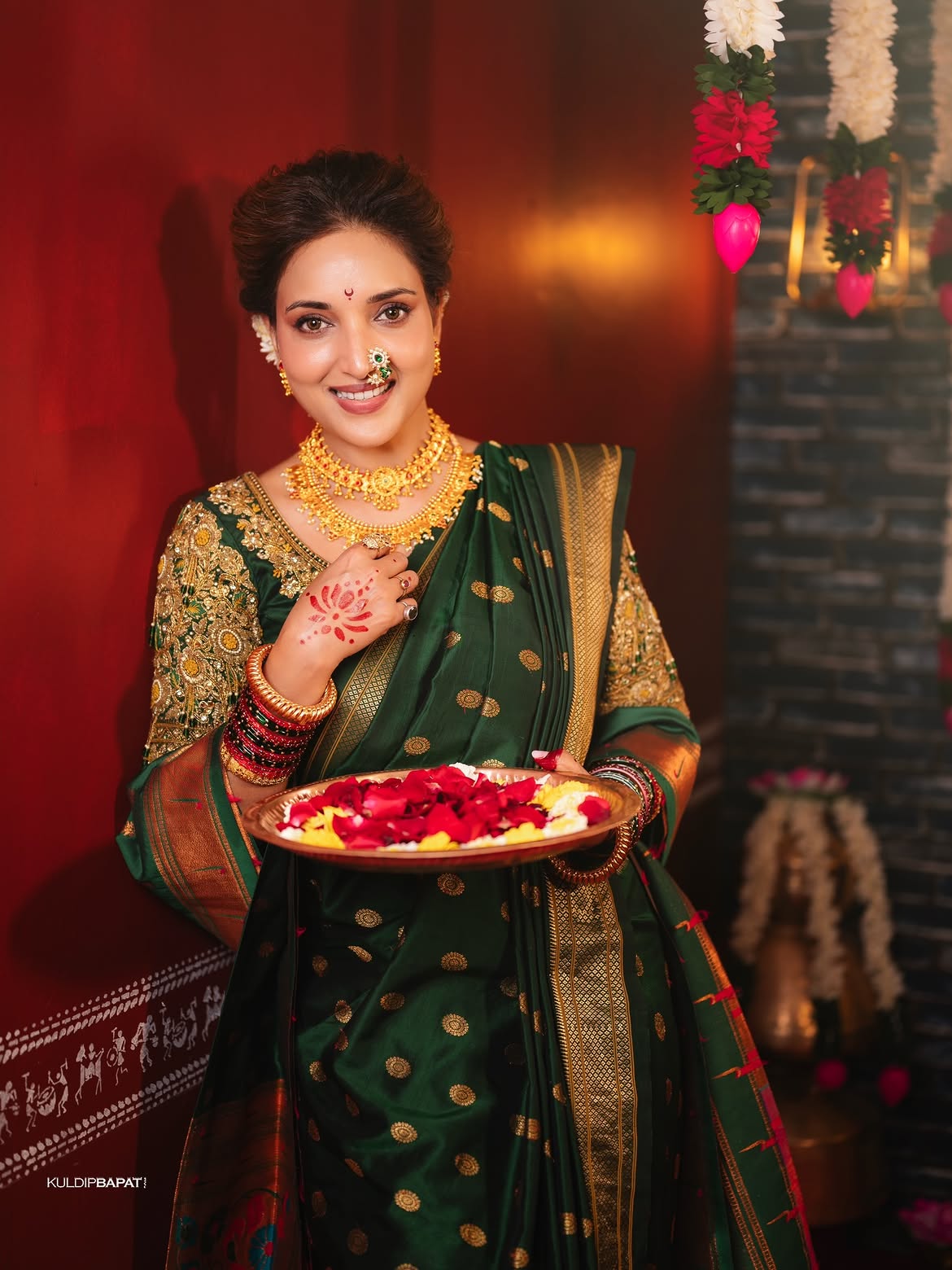 Rupali Bhosle Mangalagaur look