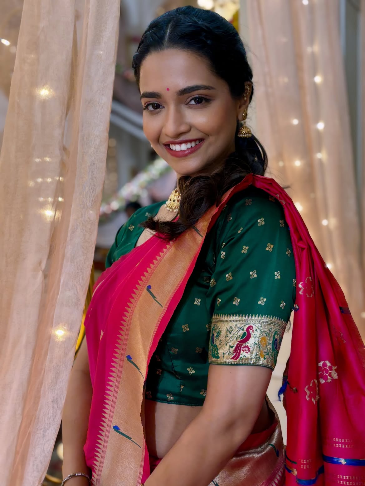 Vallari Viraj saree look photoshoot