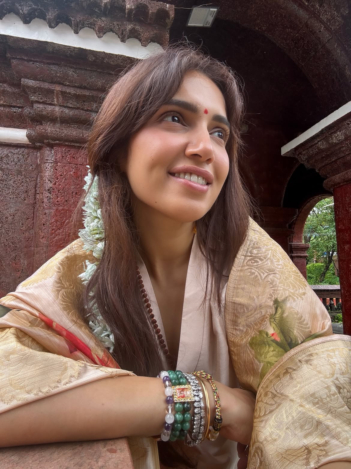 Bhumi Pednekar visits Shiva temple