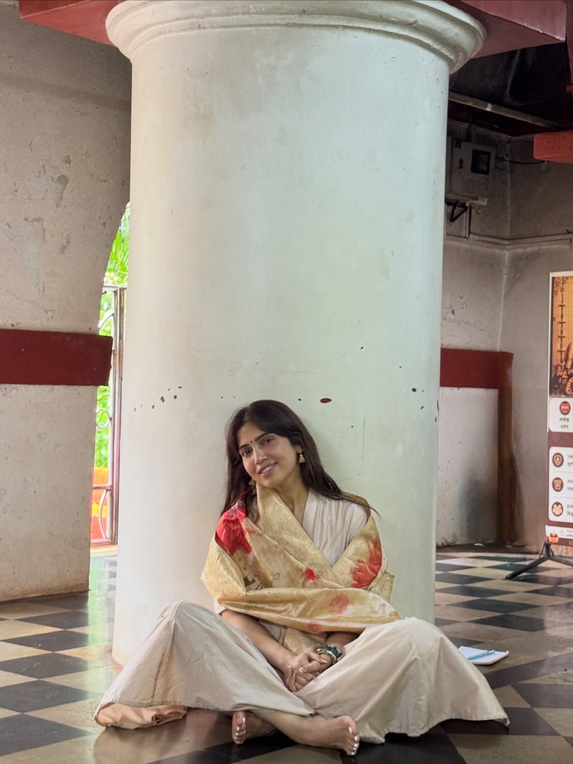 Bhumi Pednekar visits Shiva temple