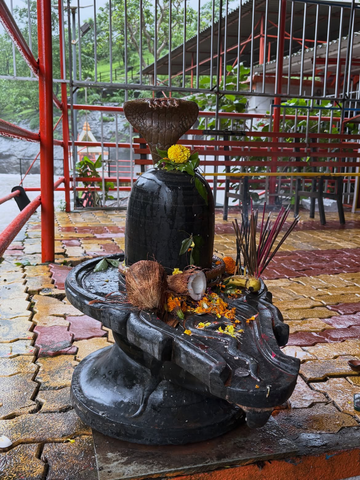 Veena Jagtap Kondeshwar Temple visit photos