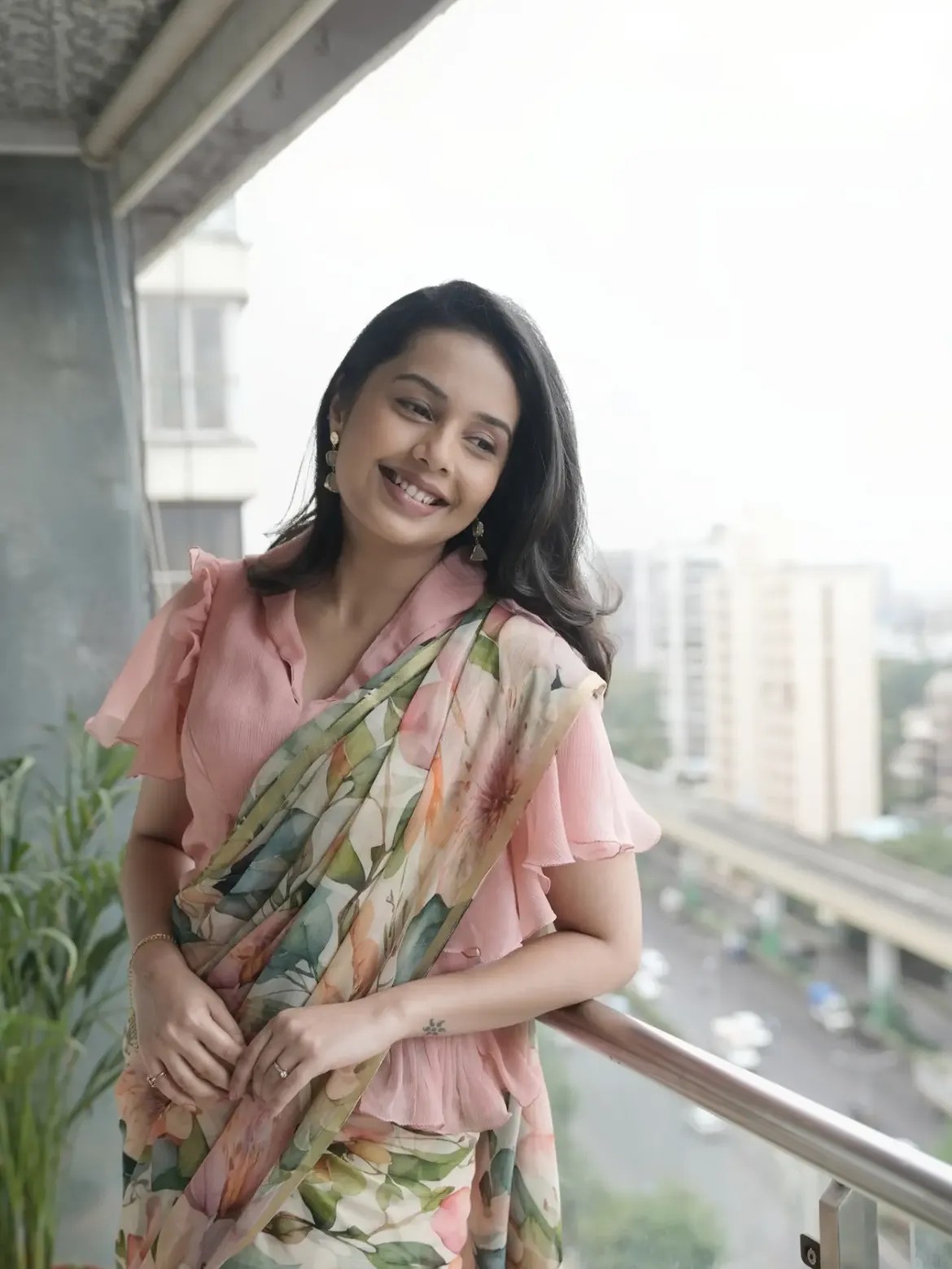 Shivani Rangole Saree Look