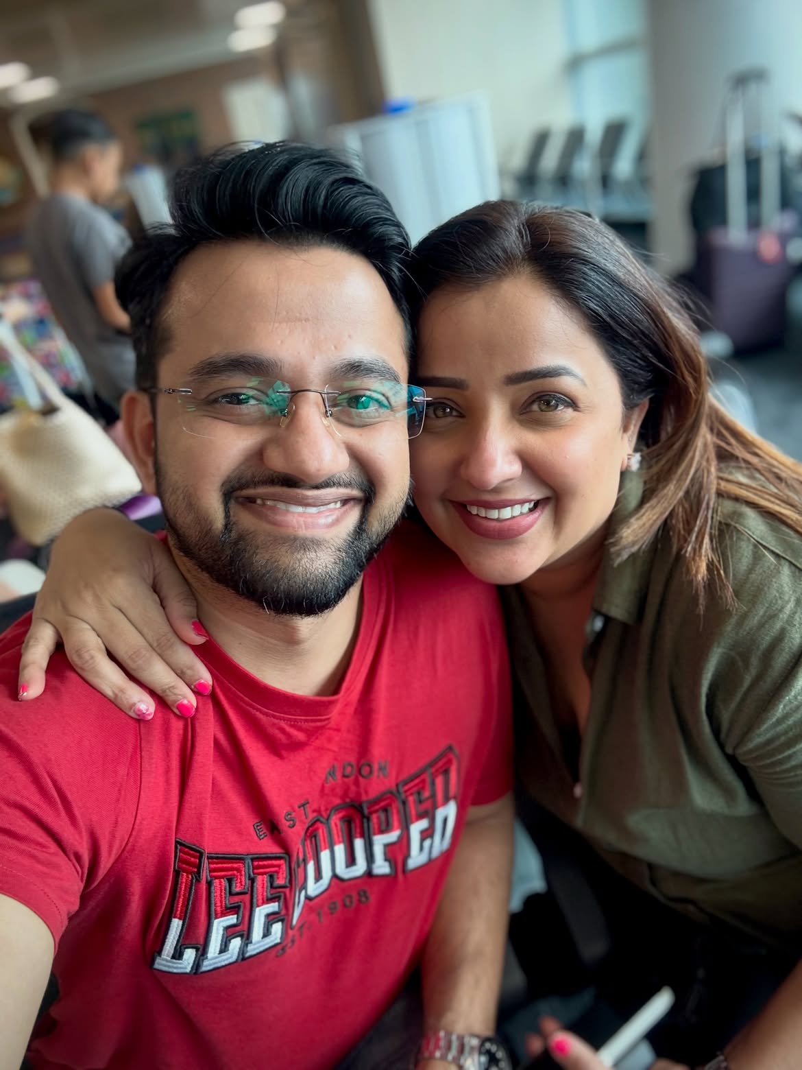 Apurva Nemlekar travels to California,