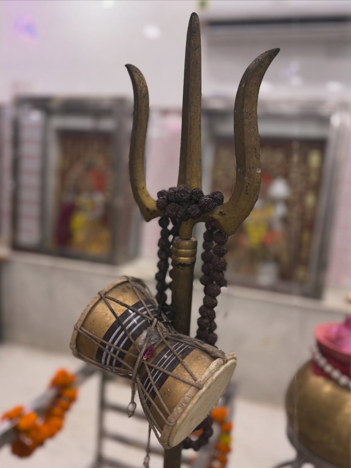 Bhumi Pednekar visits Shiva temple