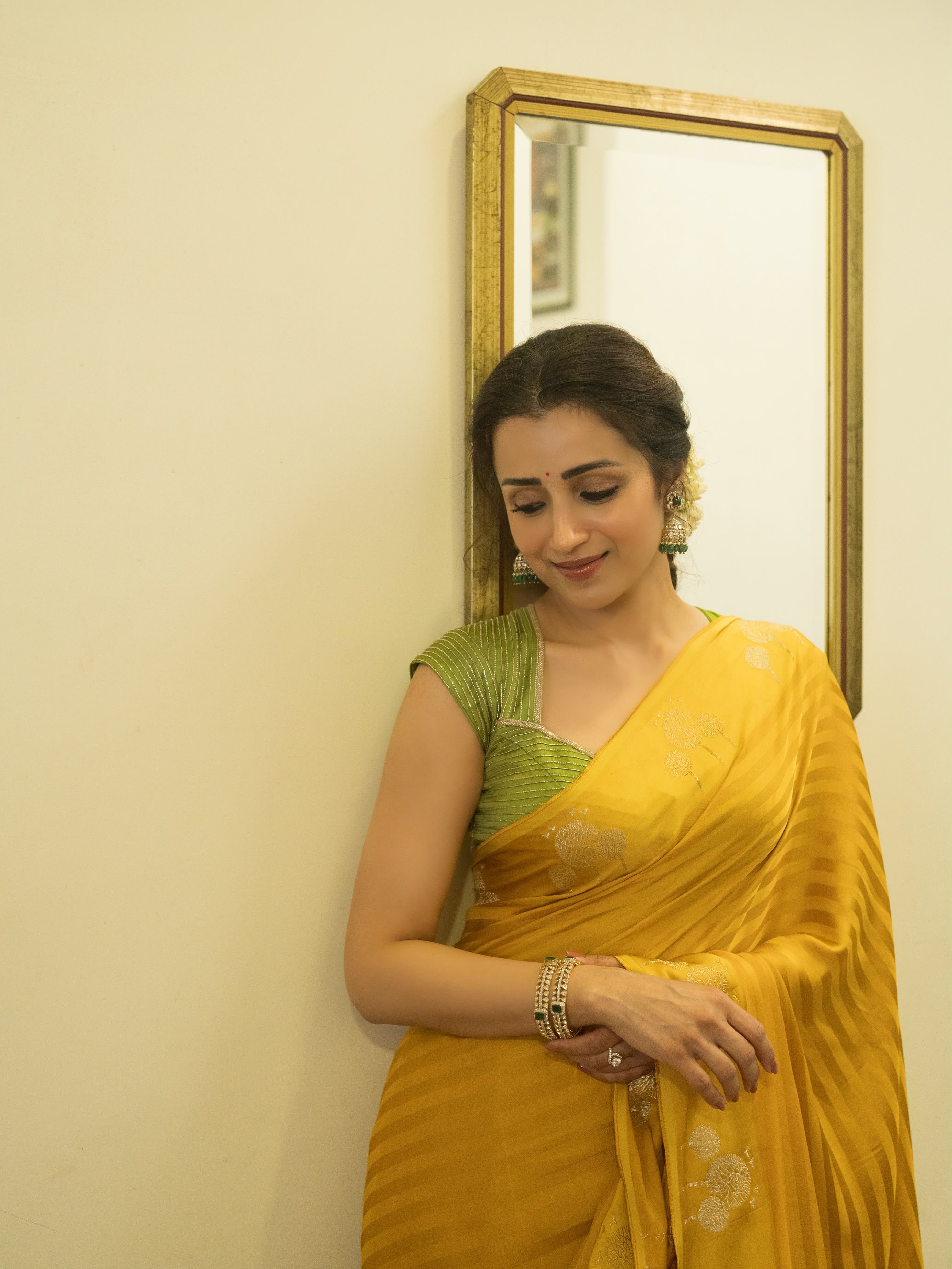 Trisha Krishnan yellow saree look