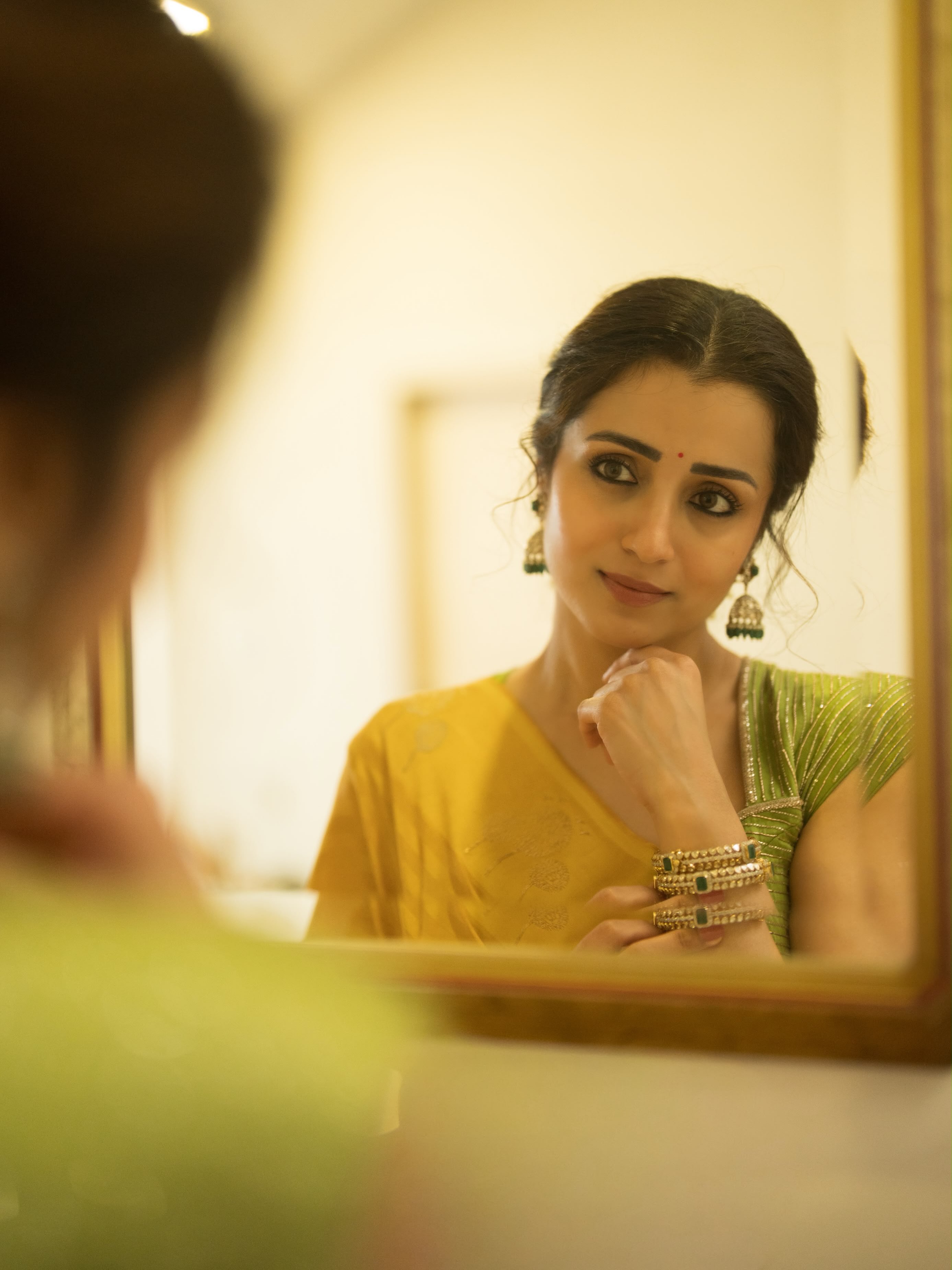 Trisha Krishnan yellow saree look