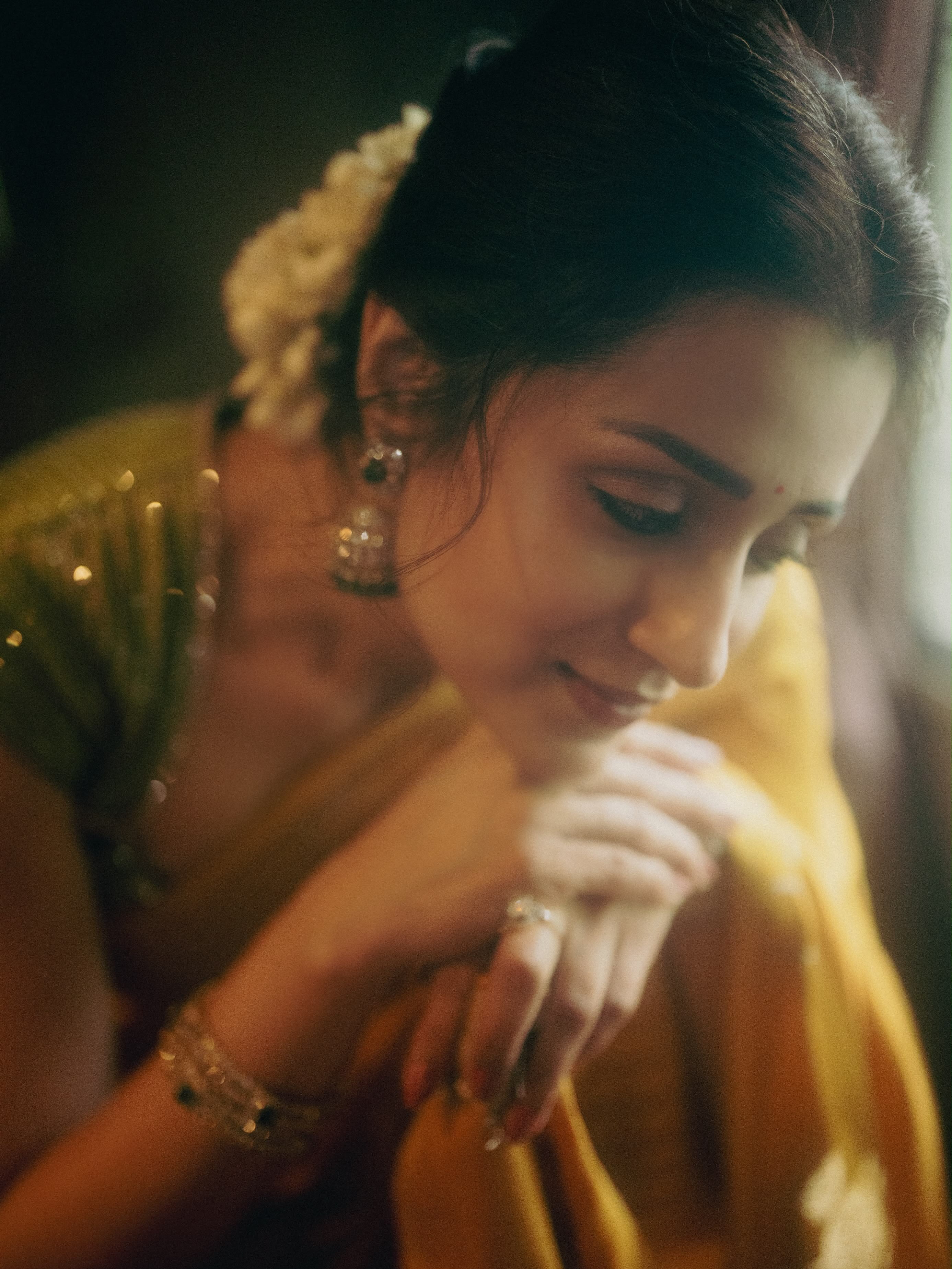 Trisha Krishnan yellow saree look