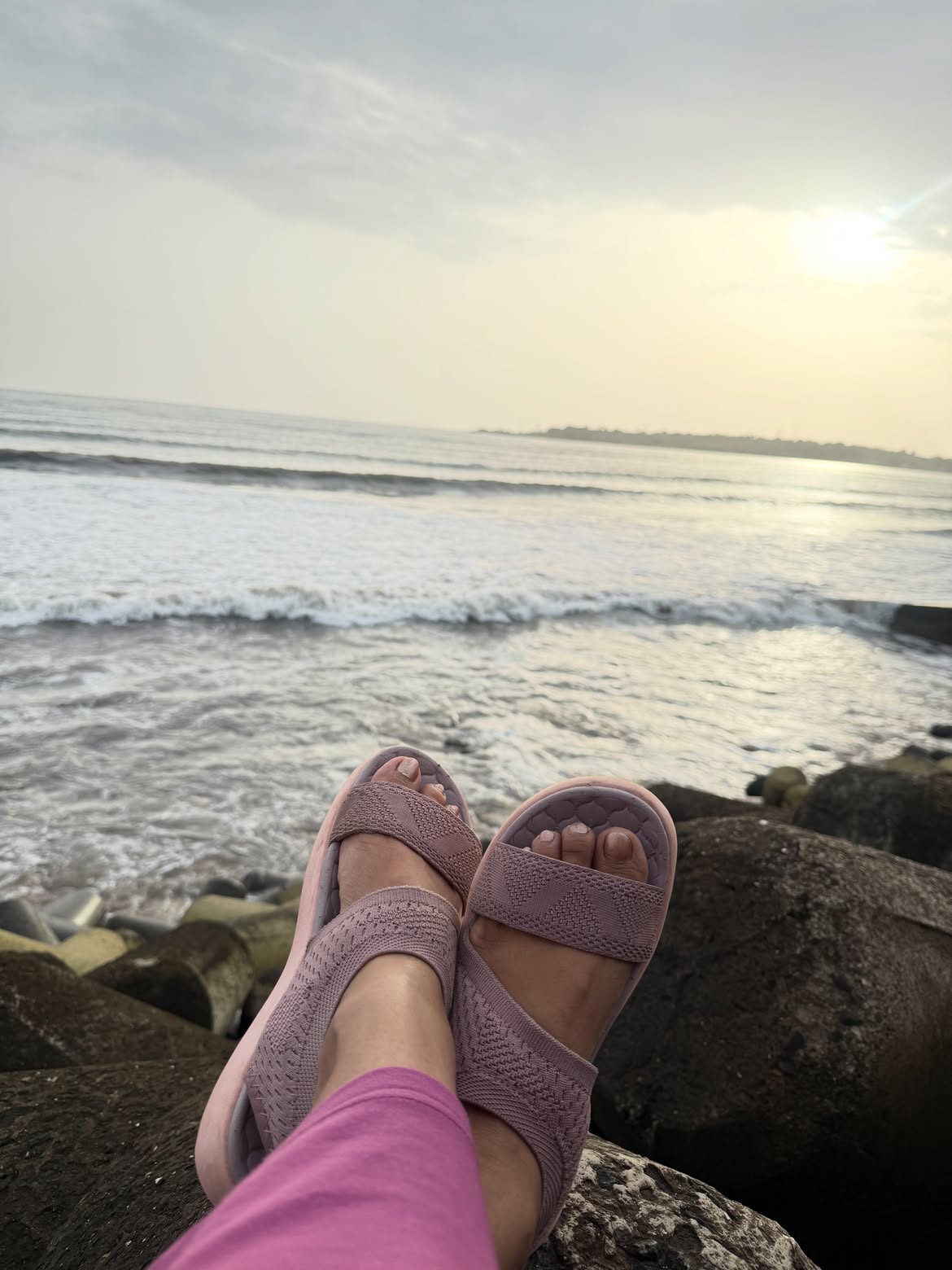 Dhanashree Kadgaonkar Versova beach photos