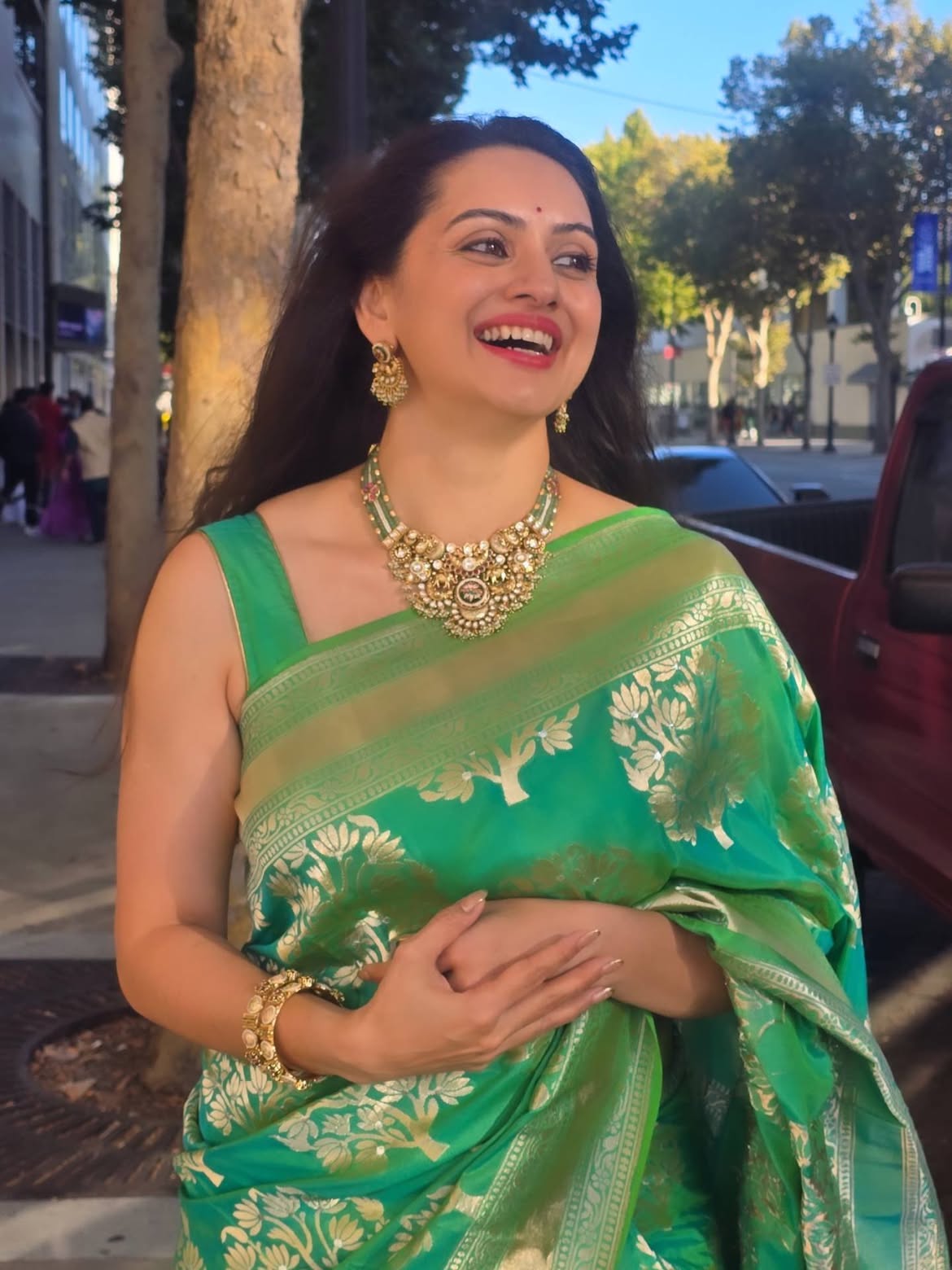 Shruti Marathe green saree look