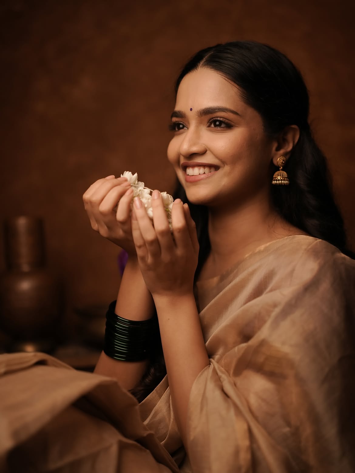 Vallari Viraj saree look photoshoot