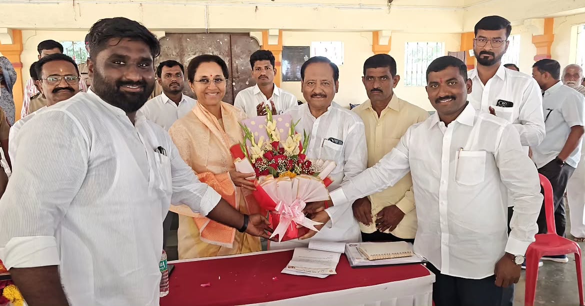 Supriya Sule Someshwar temple Baramati