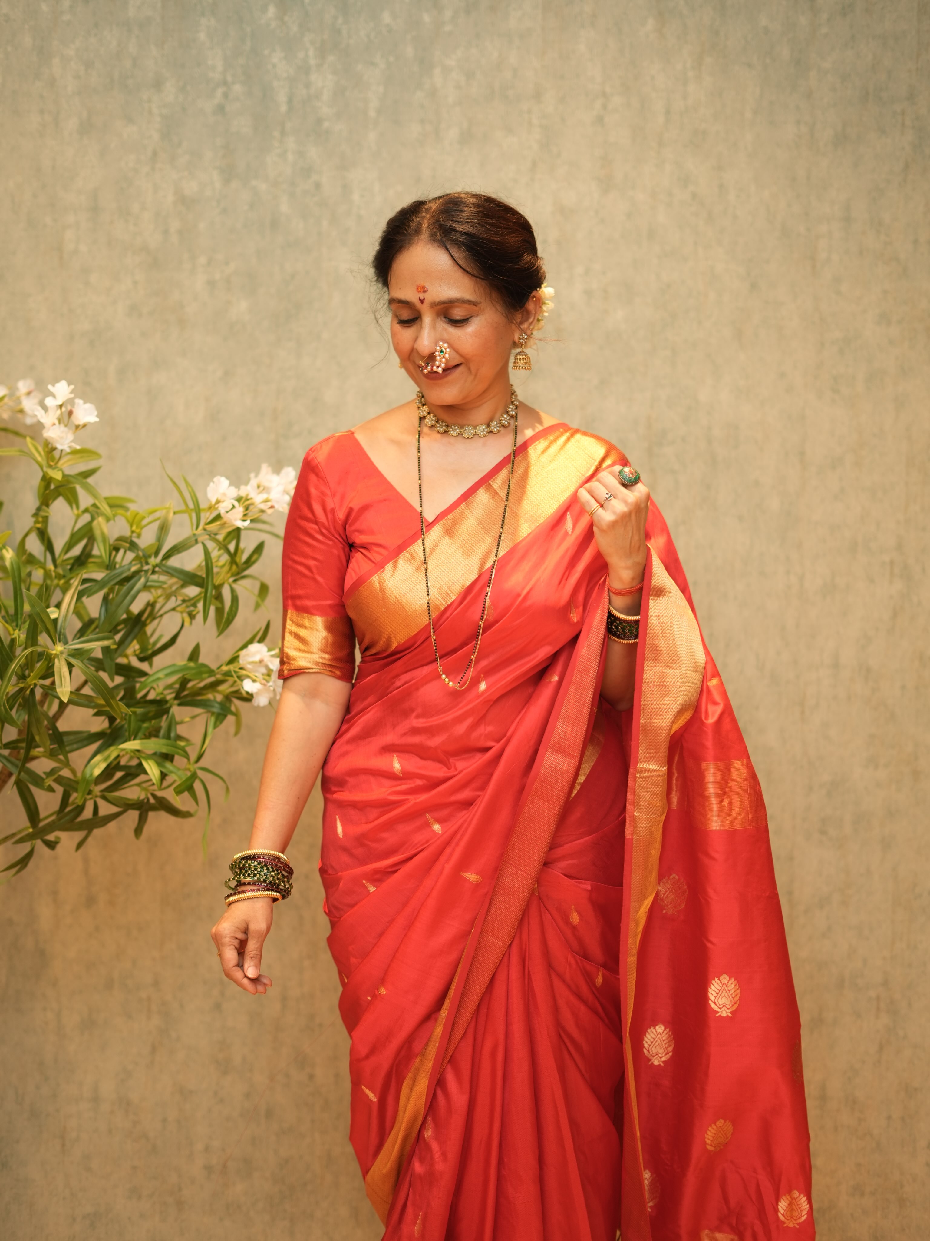 Aishwarya Narkar Avinash Narkar Romantic Photoshoot
