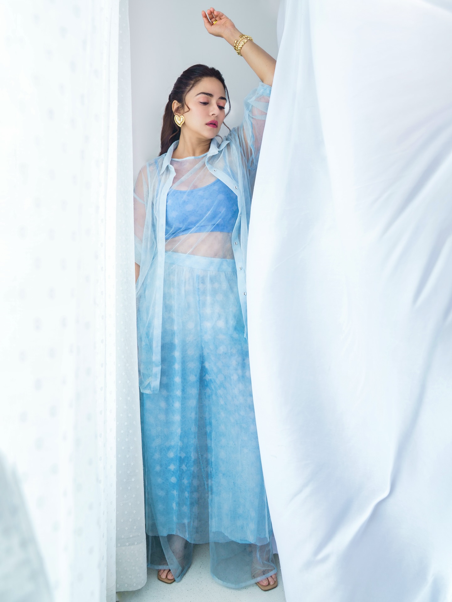 Amruta Khanvilkar Filmfare Look