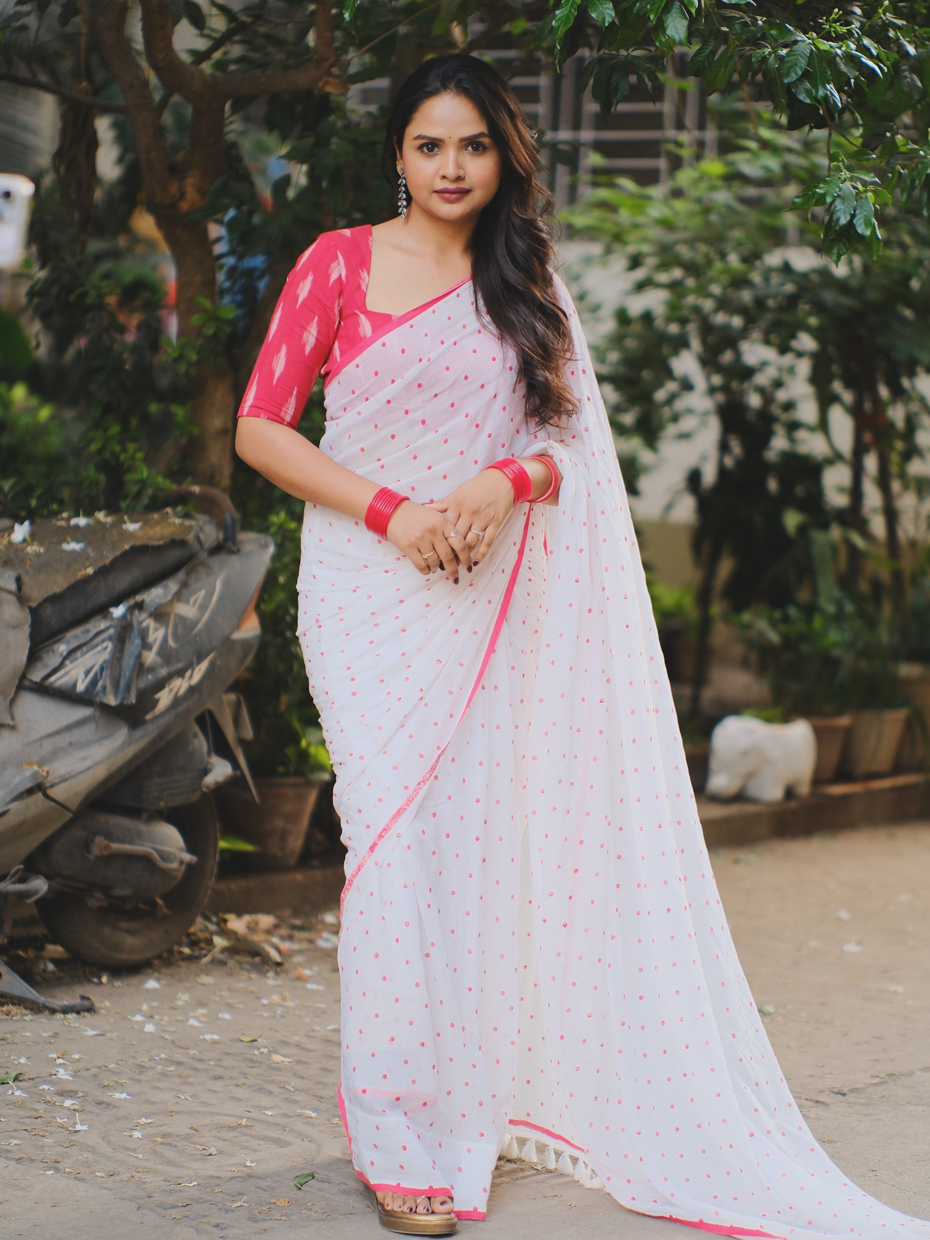 Apurva Gore White Polka Dots Saree Look