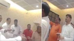 गंगाजल हाती घेऊन नगरसेवकांची शपथ, “भ्रष्टाचारात कमवलेली रक्कम समप्रमाणात वाटून घेऊ”; व्हिडीओ व्हायरल
