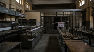 BMC headquarters canteen closed | FDA action on Mumbai civic body canteen | Mayor Ritu Tawde orders reopening BMC canteen | BMC hall discussion on FDA canteen report