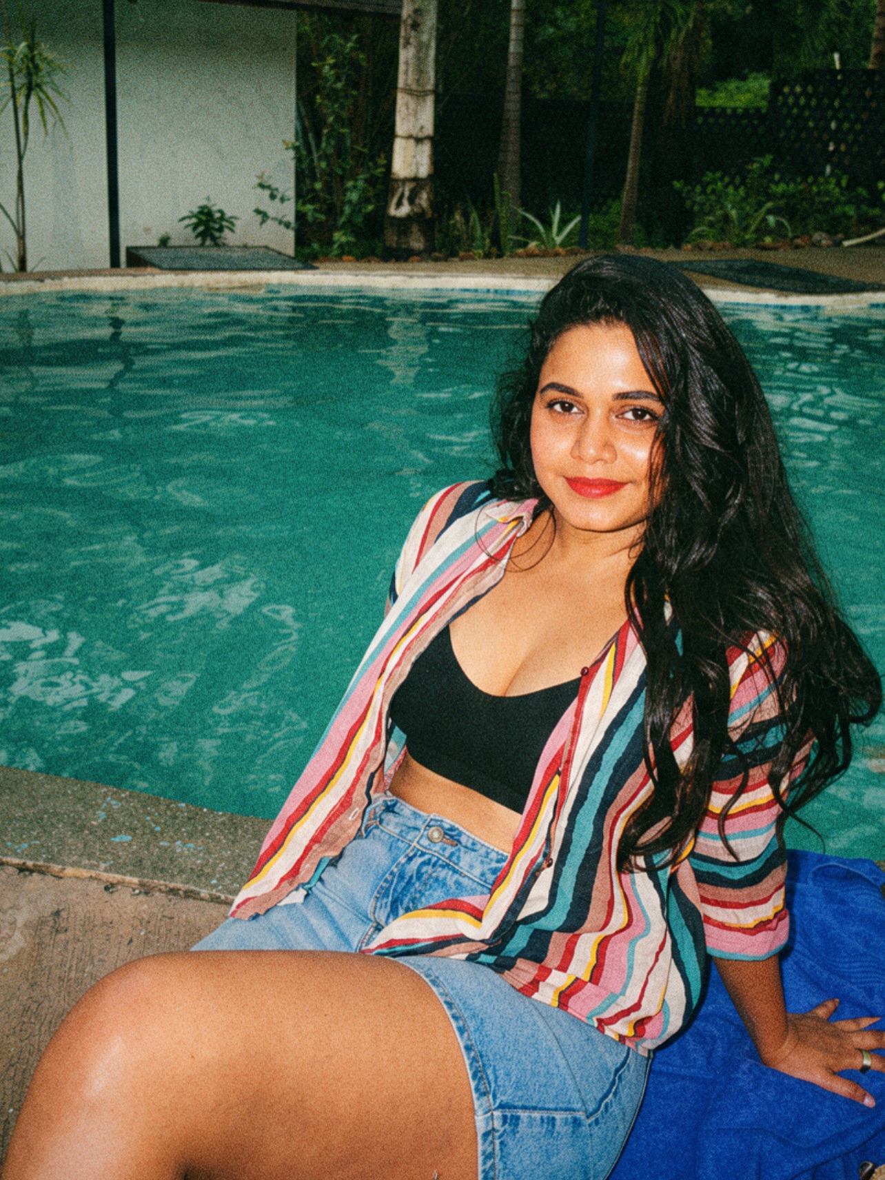Hemangi Kavi Dhumal Vacation Bold Look