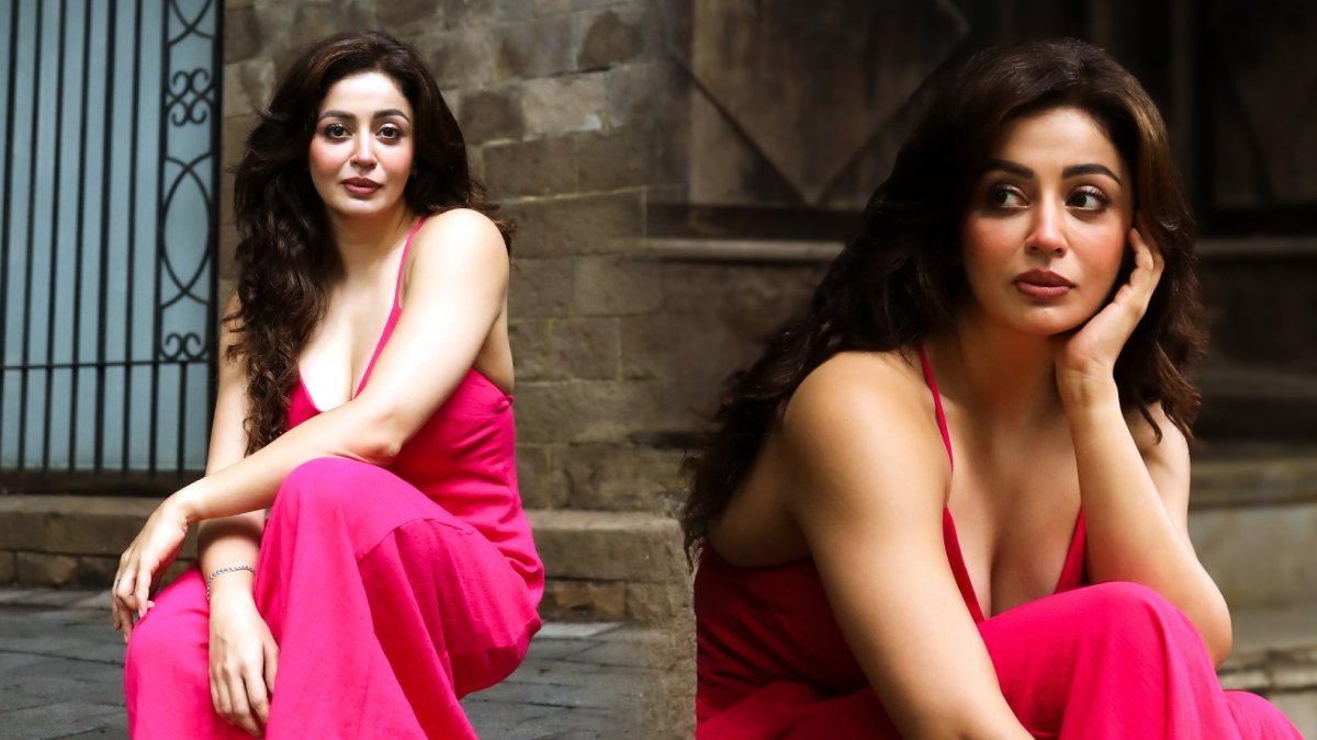 http://Neha%20Pendse%20Pink%20Gown%20Look