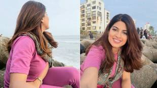 Dhanashree Kadgaonkar Versova beach photos
