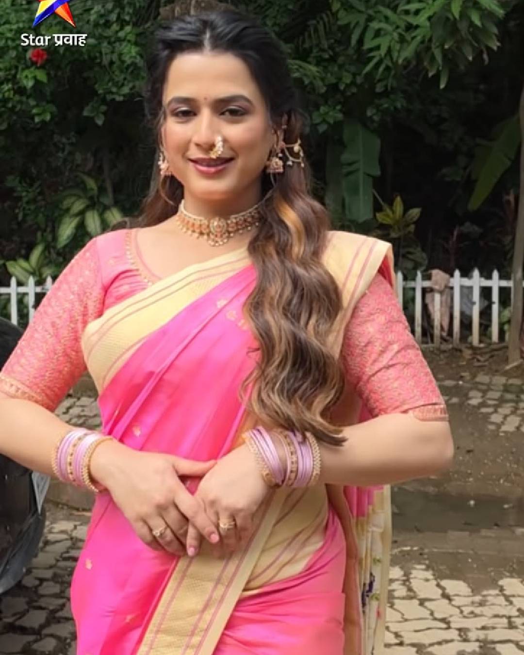 Prajakta Gaikwad pink saree look