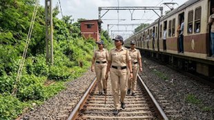 CSMT railway police station Hindi board controversy | Marathi Ekikaran Samiti protest Mumbai | Maharashtra Official Language Act violation CSMT | Mumbai Railway Police news